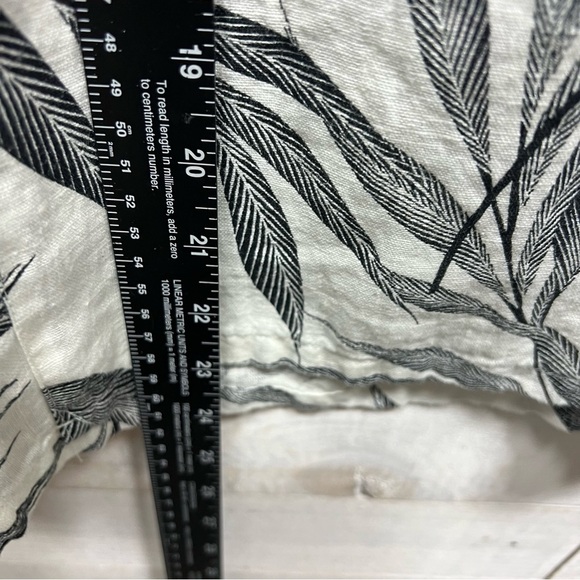 Tahari Linen Pants Womens Large Pull On Wide Leg White Black Tropical Leaves New - Picture 11 of 11